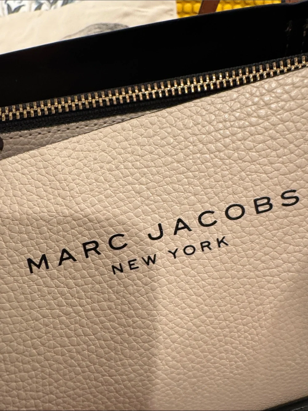 Marc Jacobs Two-Tone Pebbled Leather Tote in Cream, Black and Tan - Picture 2 of 4